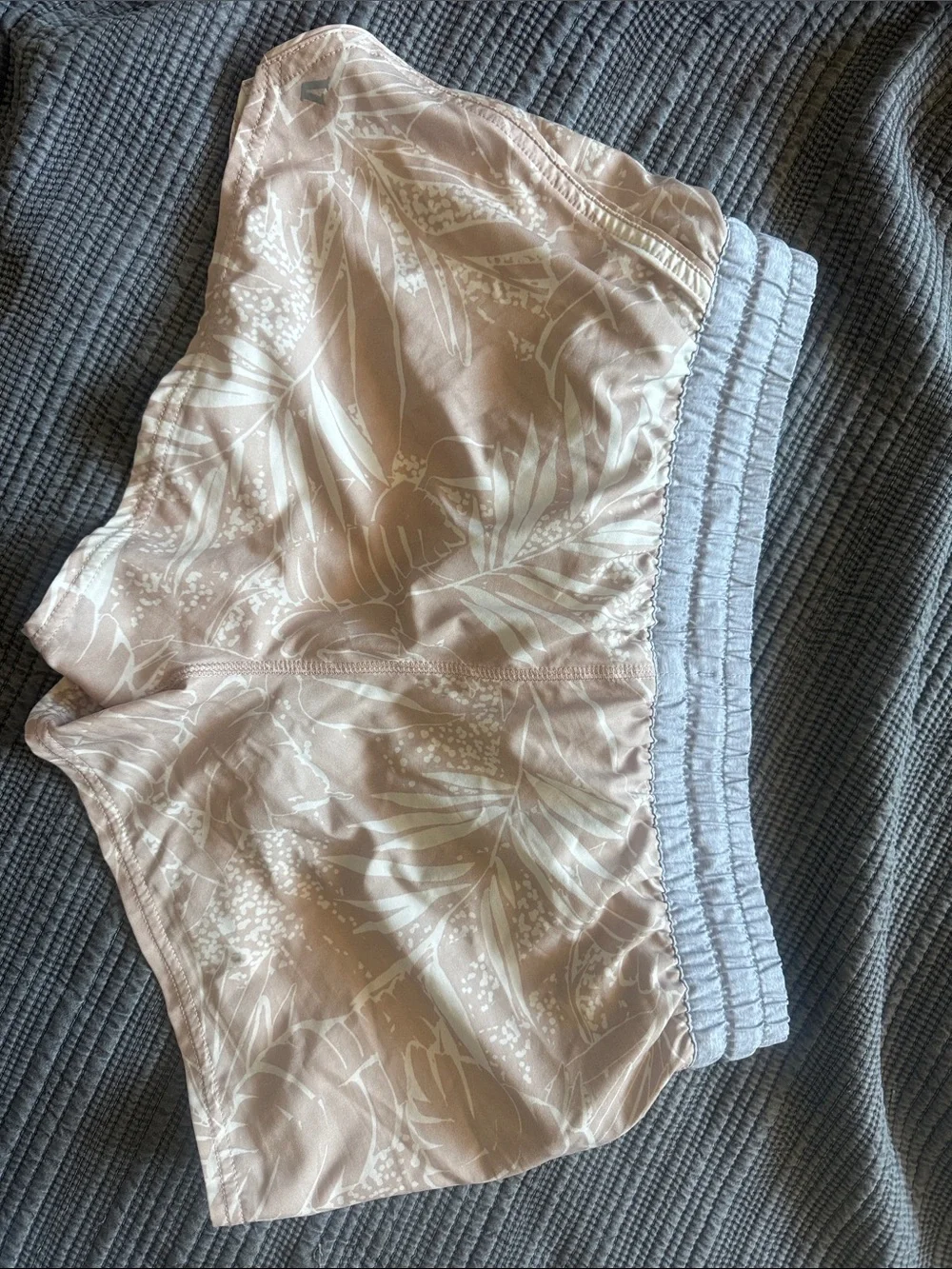 Vuori Pale Pink Floral Elastic-Waist Athletic Shorts - Picture 2 of 2